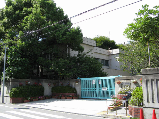 中学校　大阪市立宮原中学校（中学校）まで400m