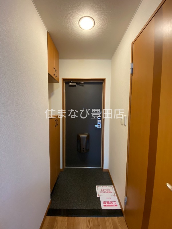玄関　同型別部屋写真