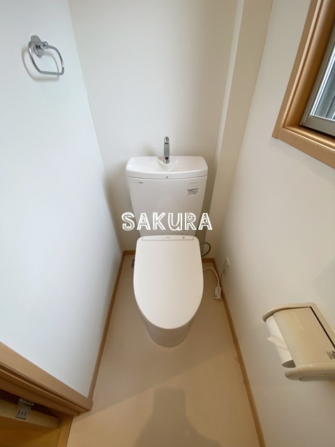 トイレ　嬉しい温水洗浄便座♪