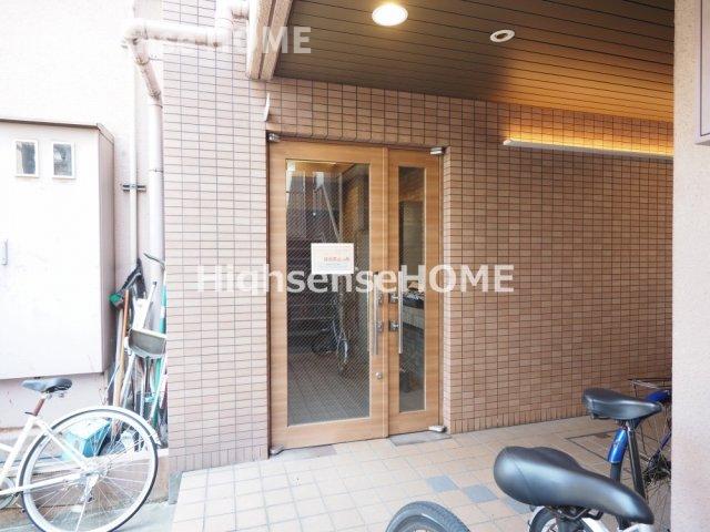 エントランス　建物の内部です
