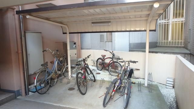 駐車場　★駐輪場★