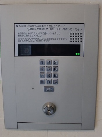 セキュリティ　安心の「オートロックセキュリティ」です。
