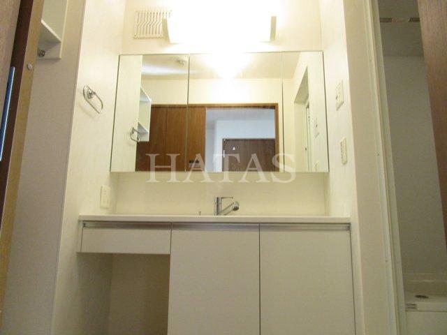 洗面設備　同物件別部屋です。