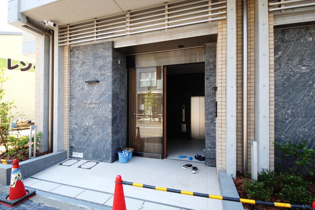 エントランス　★お問い合わせはタウンハウジングまで★
