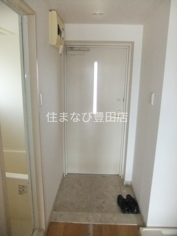 玄関　同型別部屋写真