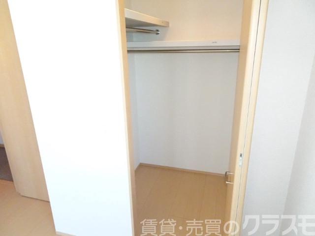収納　ウォークインクローゼット
