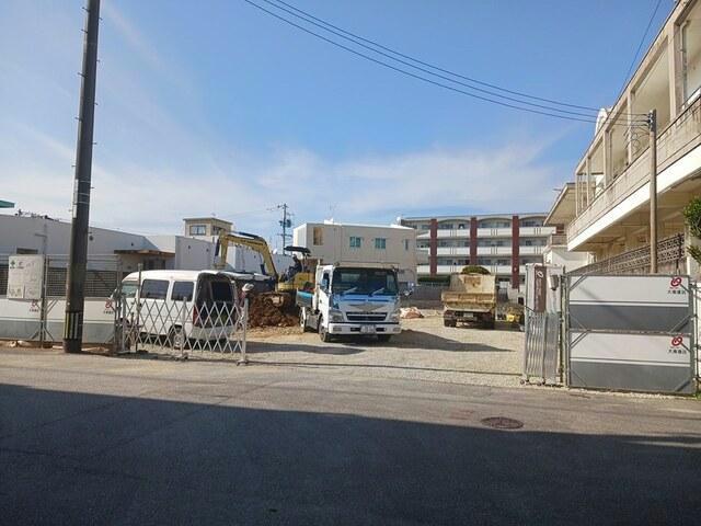 建物外観　建築中