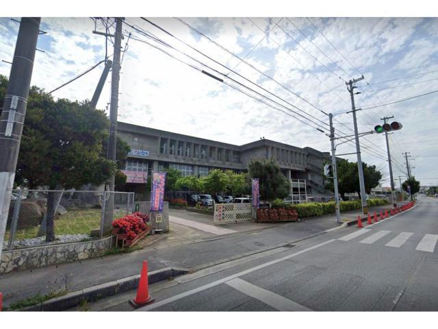 中学校　うるま市立あげな中学校（中学校）まで1174m