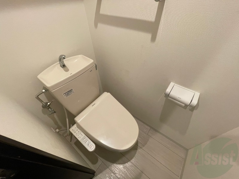 トイレ　トイレです。ウォシュレット付を探している方、おすすめです。