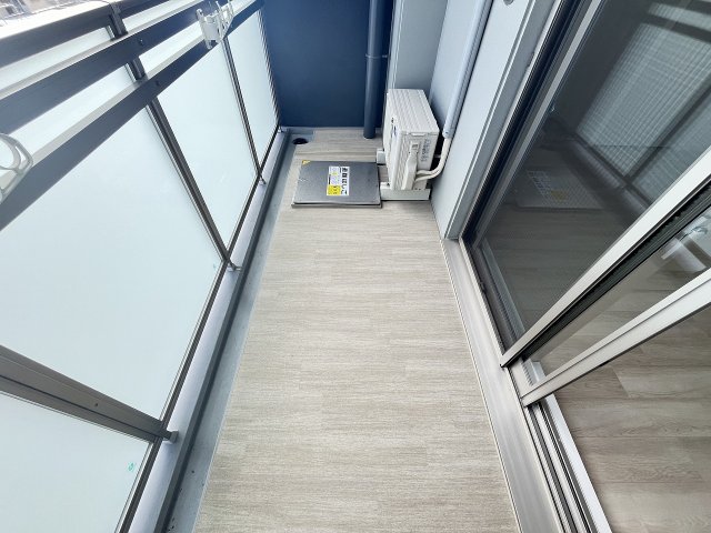 バルコニー　バルコニーからの眺めを楽しみながら食事をしませんか