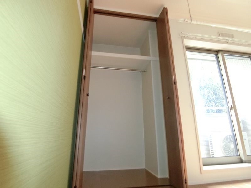 収納　※別部屋の写真です