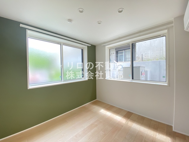 その他　２面採光なので、明るく風通しのよい過ごしやすいお部屋です♪