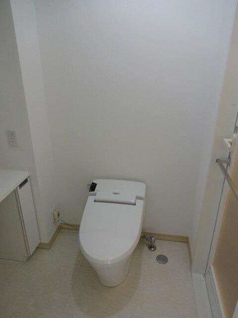 トイレ　落ち着いたトイレです