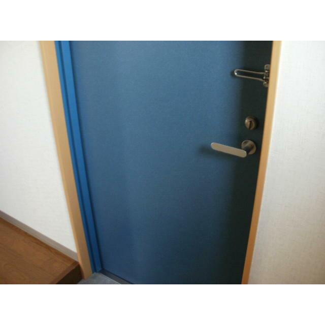 玄関　※別部屋参考写真です。