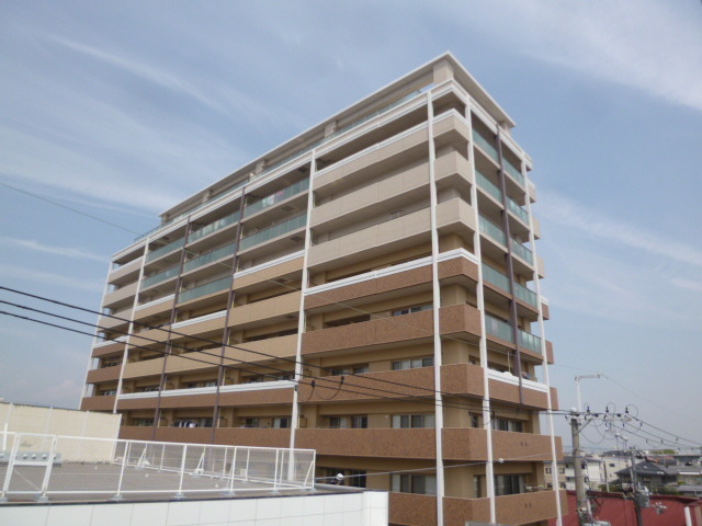 建物外観　見栄えするマンション