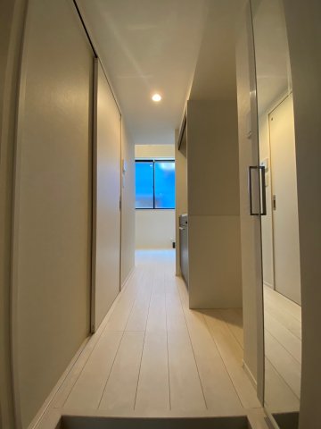 玄関　別号室イメージの為、現状を優先致します。