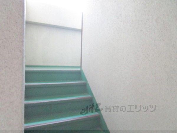 ロビー　階段