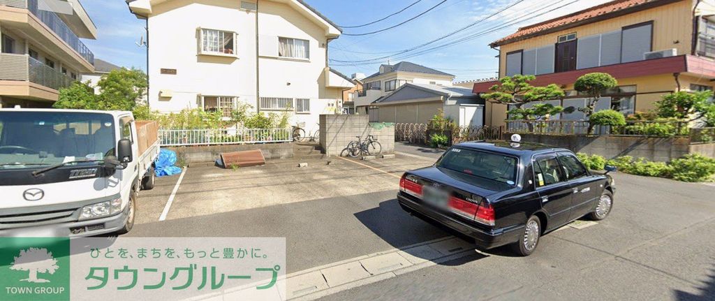 駐車場　駐車場