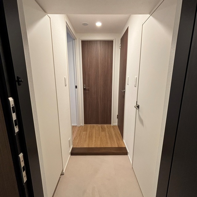 玄関　※写真は同タイプ住戸です。