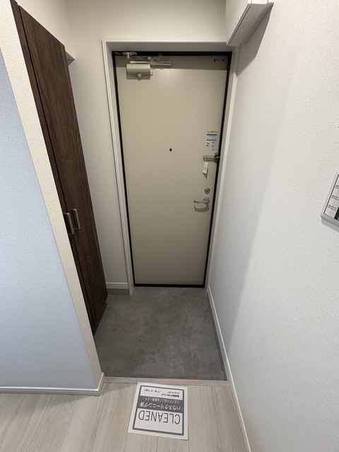 玄関　★同施工別建物の参考写真です★