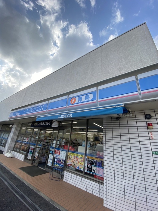 コンビニ　ローソン練馬春日町二丁目店（コンビニ）まで1100m