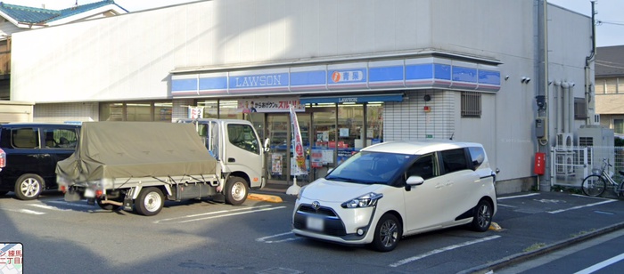 コンビニ　ローソン 練馬春日町二丁目店（コンビニ）まで305m