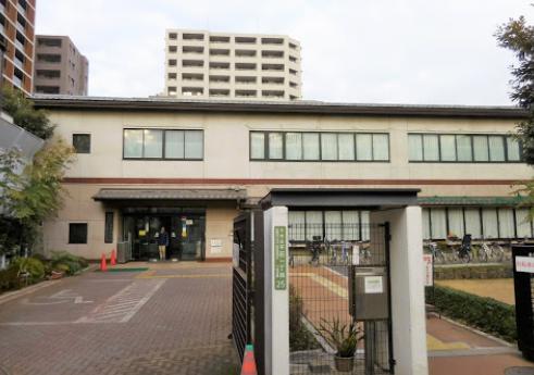 図書館　文京区立千石図書館（図書館）まで803m