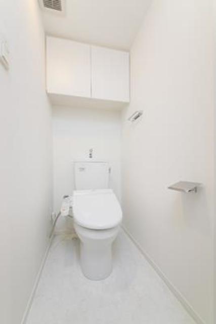 トイレ　※写真は同タイプ住戸です。