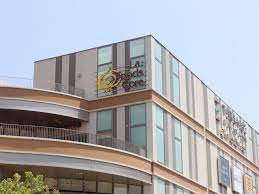 スーパー　MEGAドン・キホーテUNY納屋橋店（スーパー）まで1033m