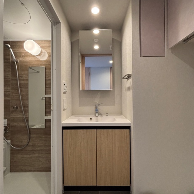 洗面設備　※写真は同タイプ住戸です。