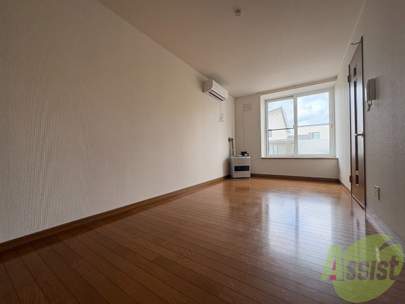 居室・リビング　広くてキレイなお部屋が広がっていて、充実した生活が送れそう。
