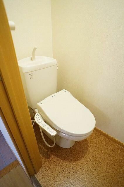トイレ　別部屋参考写真