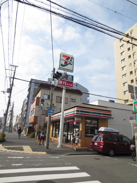 コンビニ　セブンイレブン（コンビニ）まで450m