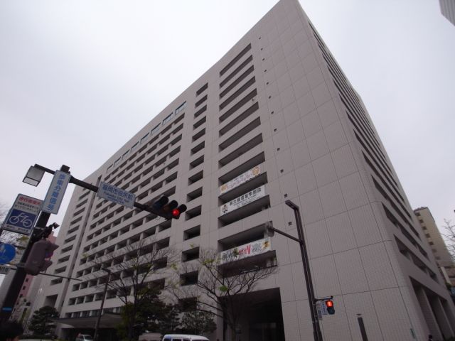 役所　福岡市役所（役所）まで1631m