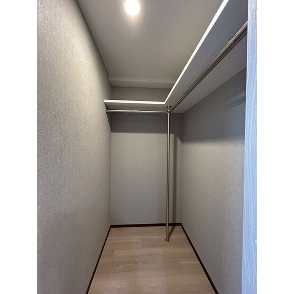 収納　ウォークインクローゼット