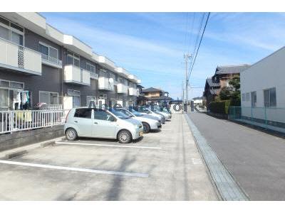 駐車場　駐車場