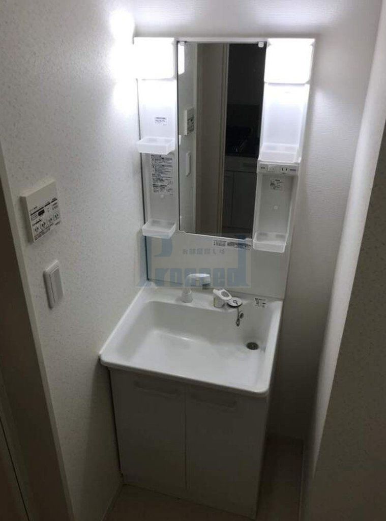洗面設備　うれしい独立洗面台！