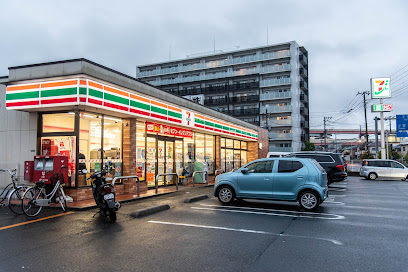 コンビニ　セブンイレブン 足立江北橋東店（コンビニ）まで850m
