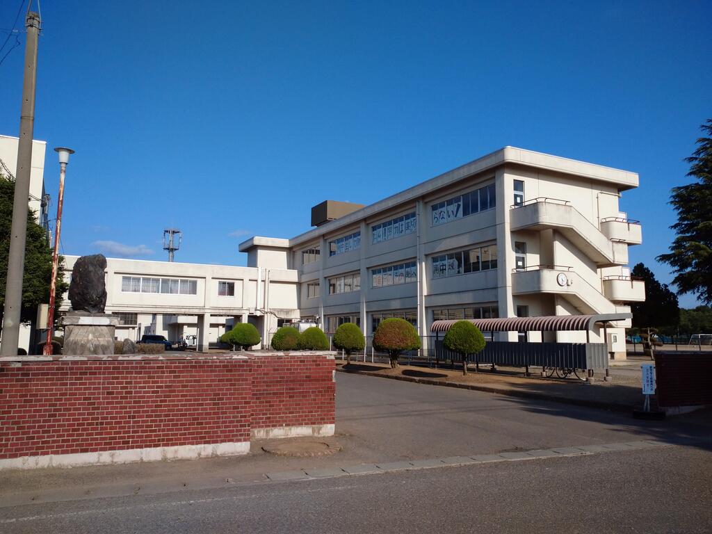 中学校　奥州市立水沢南中学校（中学校）まで150m