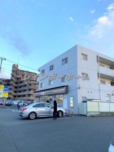 コンビニ　セブン-イレブン 和光丸山台店（コンビニ）まで896m