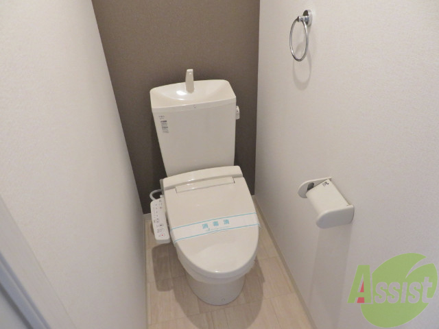 トイレ　ウォシュレットがついています。快適に生活できますよ。