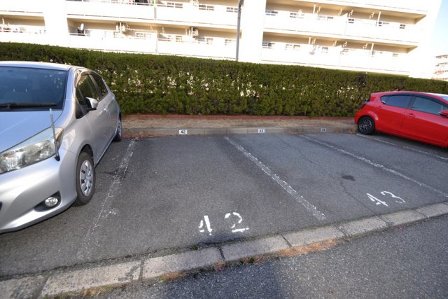 駐車場　平面駐車場