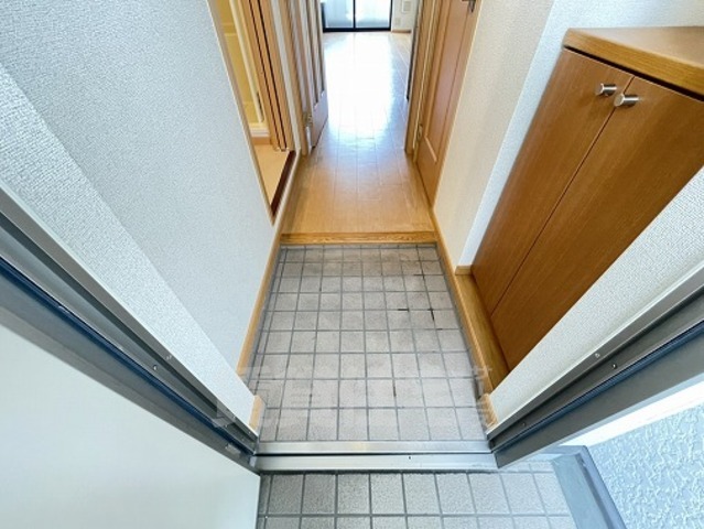 サンライズ栄和の玄関写真