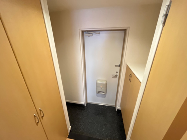 玄関　写真は別のお部屋です。※現況を優先