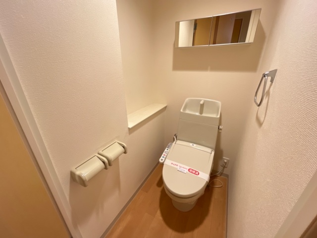 トイレ　写真は別のお部屋です。※現況を優先