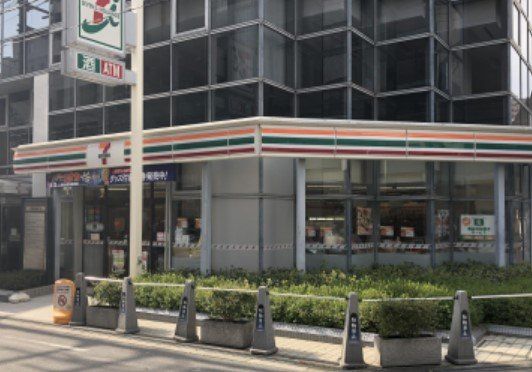 コンビニ　セブンイレブン大阪江戸堀1丁目西店（コンビニ）まで230m