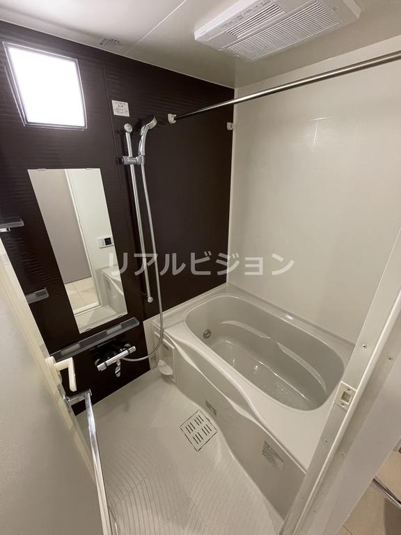 バス・シャワールーム　別部屋参考写真
