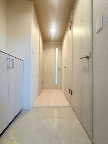 玄関　ArtizA瓦屋町I