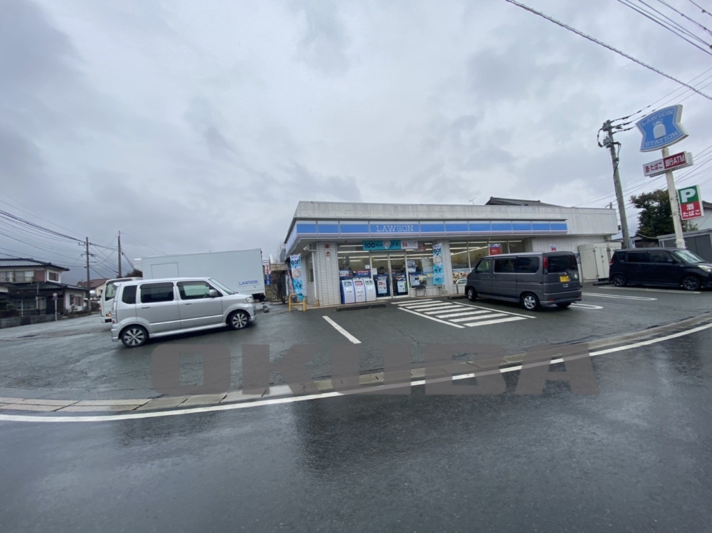 コンビニ　ローソン 阿蘇内牧店（コンビニ）まで302m