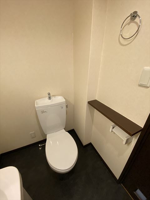 トイレ　ゆったりとした空間のトイレです